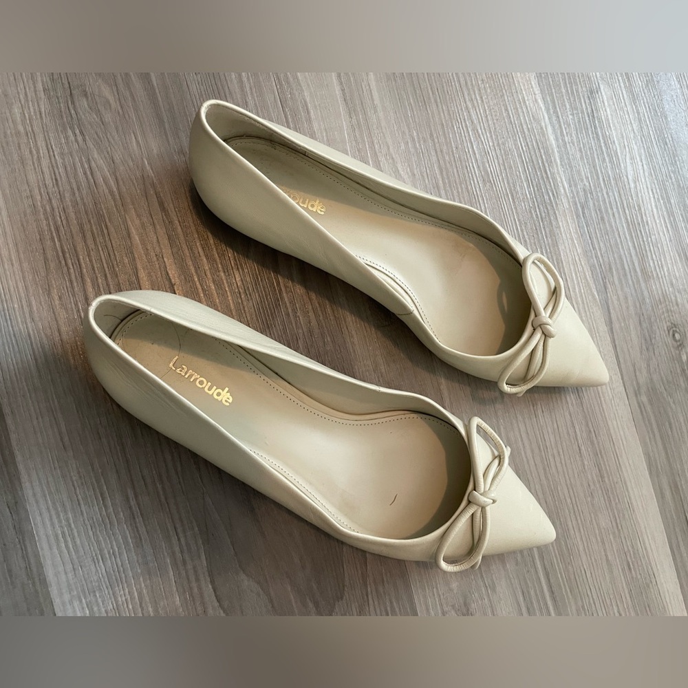 Larroude woman flats size 8.5